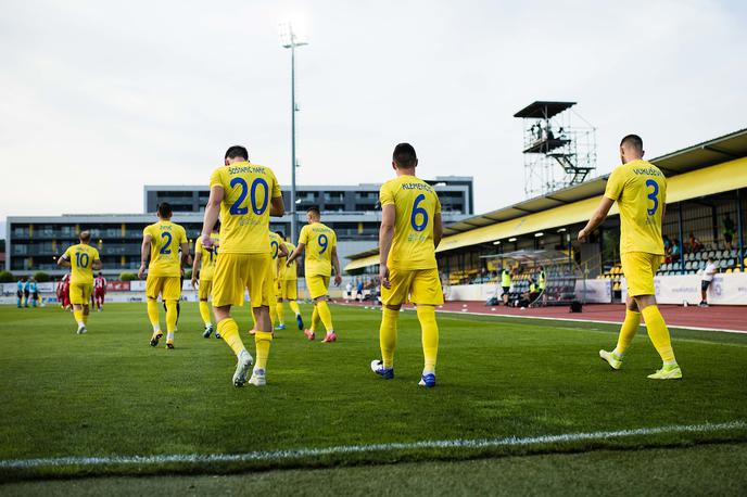 NK Domžale Swift Hesperange | Domžale so prejele kar šest zadetkov. | Foto Grega Valančič/Sportida