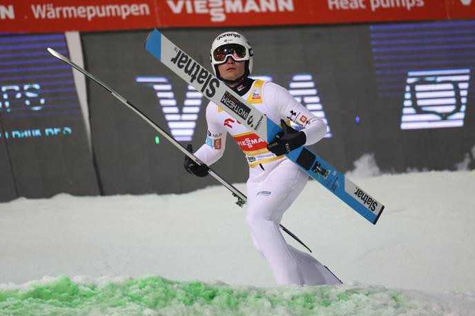 Domen Prevc | Domen Prevc bo lovil tretjo zaporedno zmago. | Foto Reuters