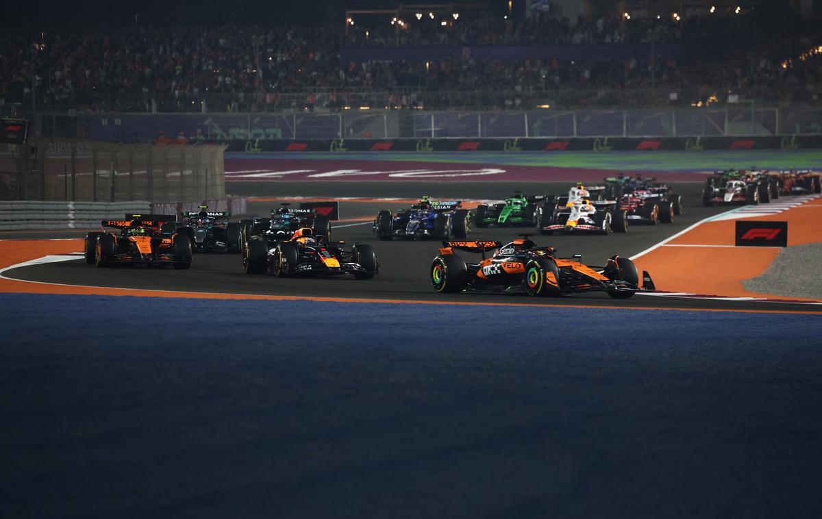 Katar Oscar Piastri Max Verstappen | Oscar Piastri je na štartu zadržal prvo mesto, Max Verstappen pa je prehitel Landa Norrisa. | Foto Reuters