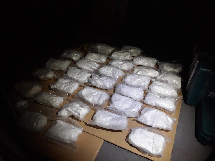 Združba je je ukvarjala s preprodajo kokaina, heroina, amfetamina, MDMA, marihuane, hašiša in metamfetamina | Foto: generalna policijska uprava