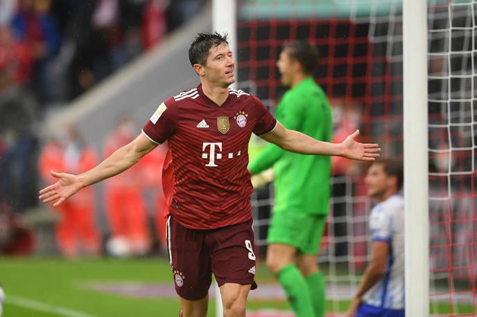 Robert Lewandowski | Robert Lewandowski že zadeva kot za stavo. | Foto Reuters