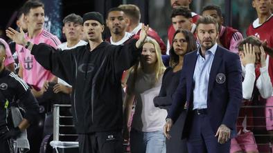 Prepir v družini Beckham? Brooklyna ni bilo na zabavi.
