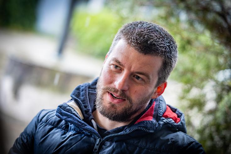 "Ves čas spremljam, kje se lahko kaj novega naučim, pa naj gre za televizijo ali družbena omrežja." | Foto: Gaja Hanuna