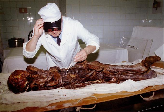 Drugega septembra 1993 so v permafrostu v regiji Altai našli dobro ohranjeno mumijo 24-letnice. Ruski znanstveniki so ocenili, da jo je led ohranjal okoli 2.000 let. | Foto: Reuters
