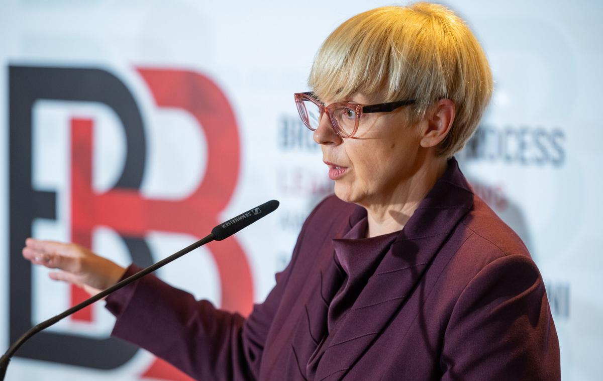 Nataša Pirc Musar Brdo Brioni |  "Brez resničnega dialoga, brez reševanja odprtih vprašanj in brez sprave, kar je morda najtrši oreh na našem področju, ne bo pravega napredka", je prepričana Pirc Musar.  | Foto STA