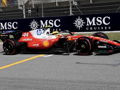 Russell osvojil "pole", Hamilton v prvi vrsti, Leclerc razbil Ferrarija