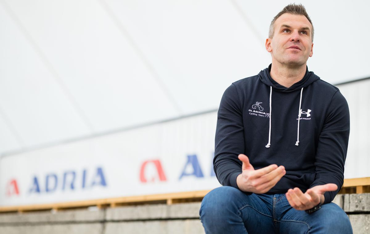 Josip Radaković | O razvoju in lastnostih mladega kolesarja Jakoba Omrzela smo se pogovarjali z njegovim trenerjem v mladinskih selekcijah pri Adrii Mobil Josipom Radakovićem. | Foto Grega Valančič/www.alesfevzer.com