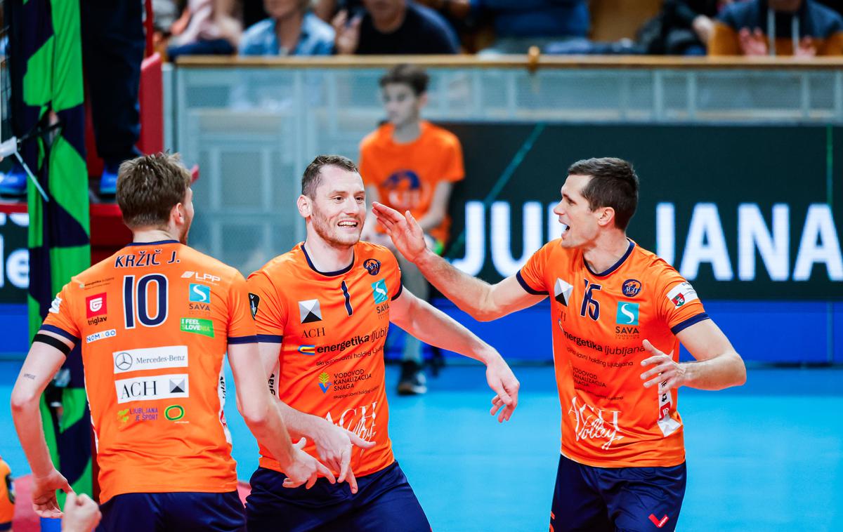 ACH Volley : Orion Stars | ACH Volley ima v teh dnevih strnjen program, malo časa za počitek in treninge. | Foto Aleš Fevžer