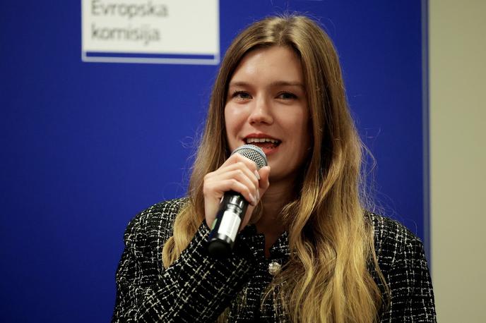 Lucija Tacer | "Glede na javno razpravo in izraženo podporo računamo, da bomo voljo ljudstva čim prej uveljavili," je o podpori preferenčnemu glasu na parlamentarih volitvah dejala poslanka Gibanja Svoboda Lucija Tacer. | Foto STA