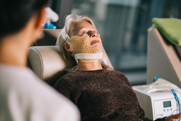 Del zdravljenja poteka v okolju SPA, zasnovanem za večje udobje in manj stresa med obravnavo in po njej. | Foto: Jan Lukanović