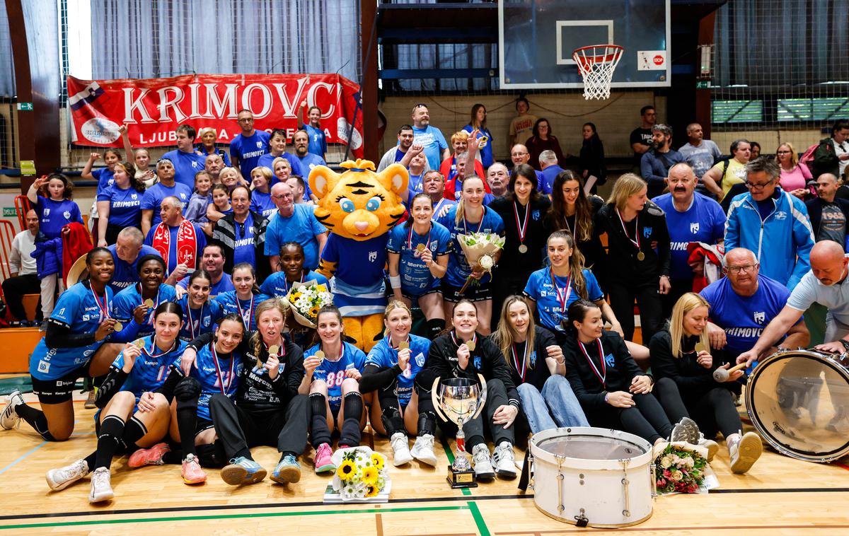 RK Krim Mercator | Krimovke so sezono domačega prvenstva končale brez poraza in dvignile 30. lovoriko slovenskih prvakinj. | Foto Aleš Fevžer