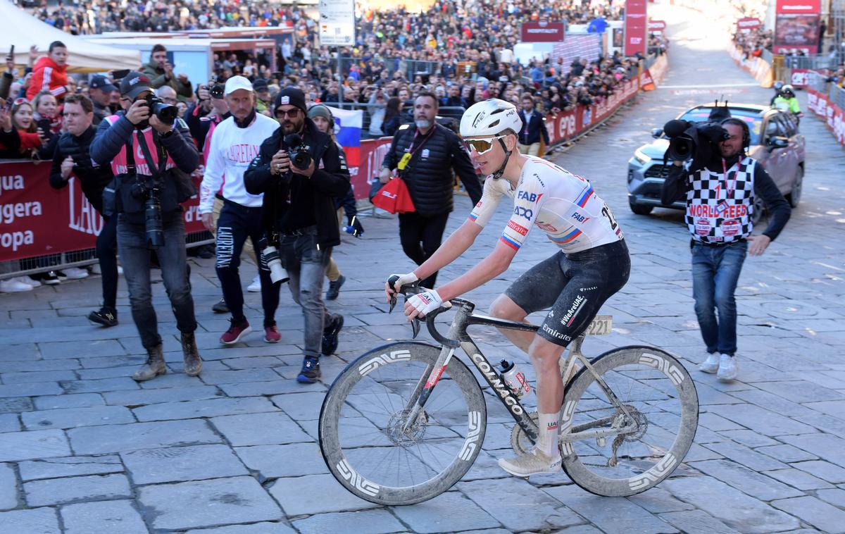 Tadej Pogačar, Strade Bianche 2024 | Kaj si o dominantni predstavi Tadeja Pogačarja na letošnji dirki Strade Bianche misli Jonas Vingegaard? | Foto Guliverimage