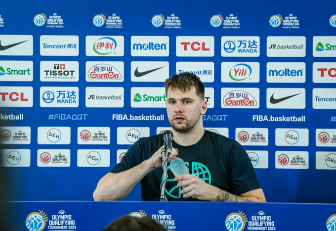 "Moj met je bil katastrofalen, vem, da moram igrati bolje," je bil jasen Dončić. | Foto: FIBA