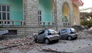 Albanijo stresel močan potres