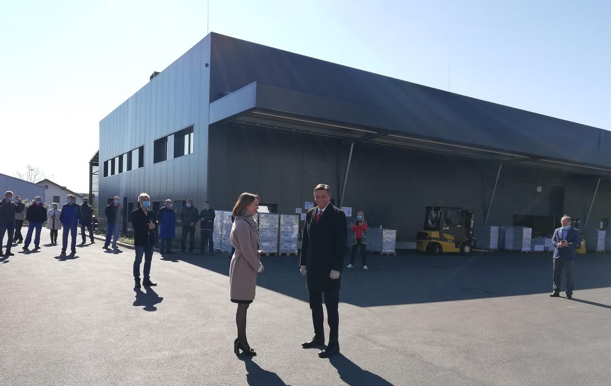 Obisk Boruta Pahorja v podjetju Kimi