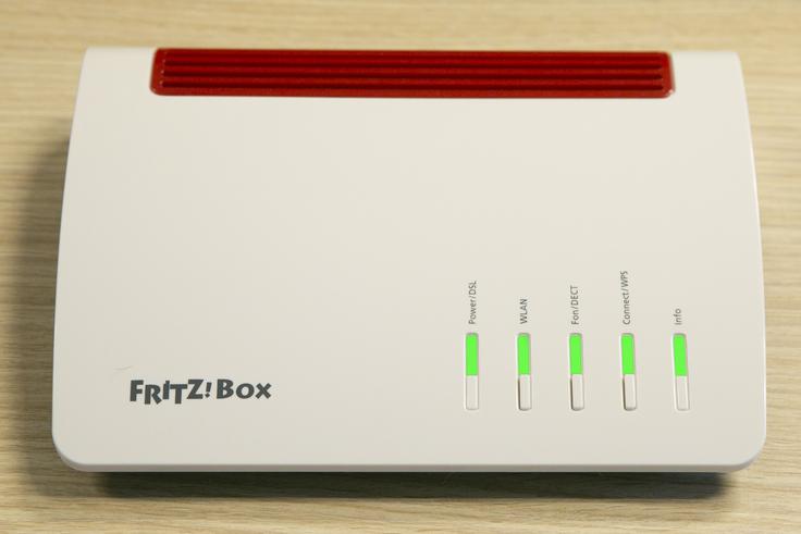 Med številnimi nastavitvami, ki jih ponuja FRITZ!Box 7590, so tudi razni uporabniški profili, ki omogočajo časovno omejevanje dostopa, starševski nadzor in dodeljevanje (ali odvzemanje) drugih uporabniških pravic. | Foto: Bojan Puhek