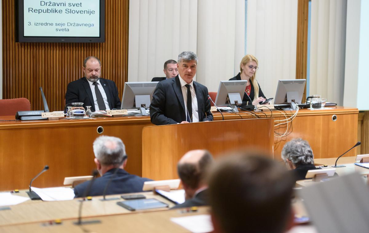 Državni svet Rudi Medved | Minister za javno upravo Rudi Medved je poskusil državne svetnike odvrniti od izglasovanja odložilnega veta. | Foto STA