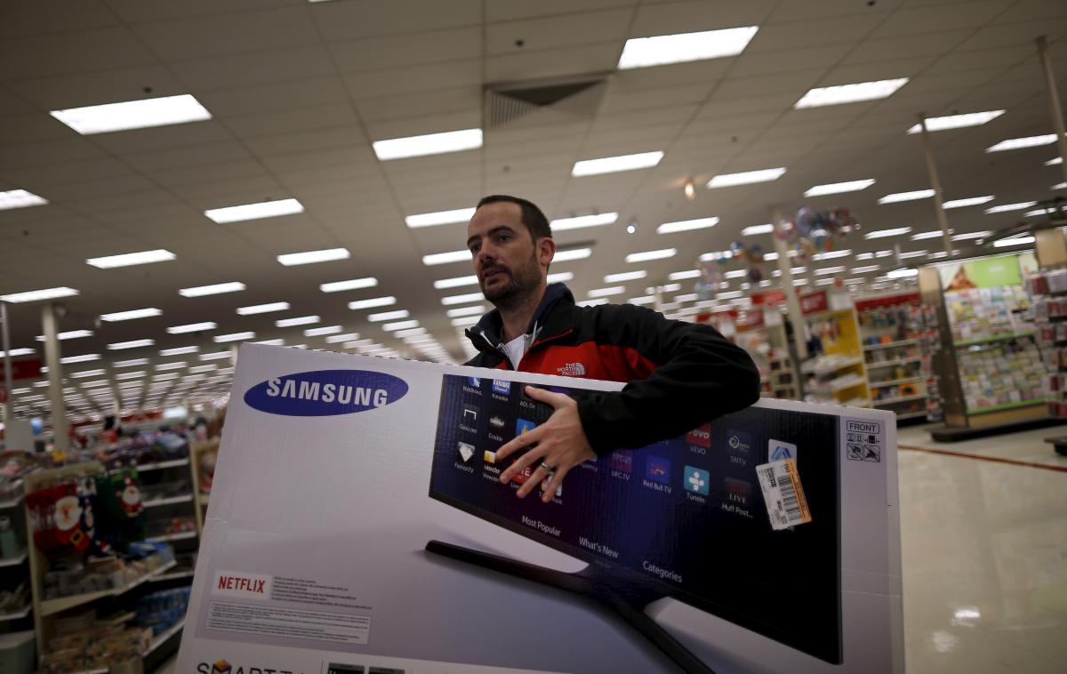Črni petek, Black Friday | Črni petek je še posebej v ZDA že skoraj tradicionalno povezan z množičnim nakupovanjem novih televizorjev.  | Foto Reuters