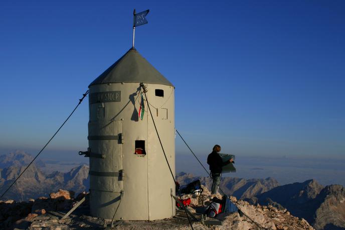 Aljaž stolp Triglav | Triglav je prerasel okvir najvišje slovenske gore in je eden osrednjih simbolov slovenskega naroda, države in kolektivne identitete. | Foto Manca Ogrin/PZS