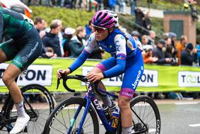 Na Giru grd padec in poškodba Urške Žigart