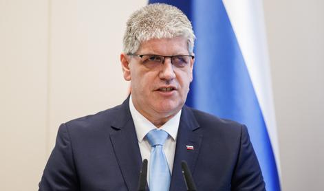 Trikrat manj migrantov kot pred letom dni