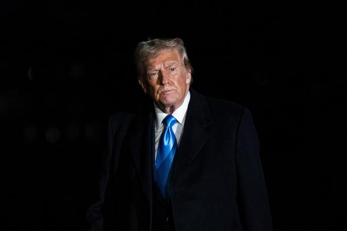 Donald Trump | Za zdaj Donald Trump proti Kitajski vodi navidezno trgovinsko vojno. Če bo pa res izbruhnila prava trgovinska vojna med tema državama, bodo police ameriških trgovin prazne, opozarja britanski finančni strokovnjak James Johnstone. | Foto Guliverimage