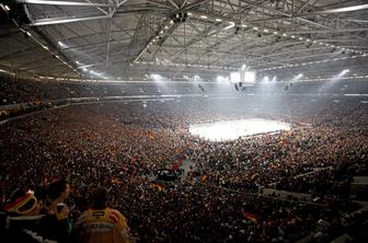 Uvod hokejskega SP 2027 v Schalke Areni v Gelsenkirchnu