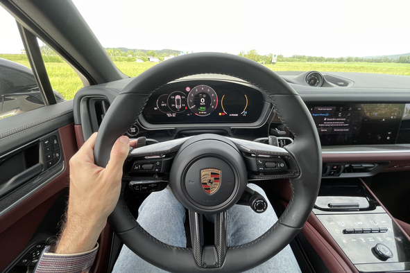 Trije meseci, skoraj milijarda izgube: Nemci so v težkem položaju