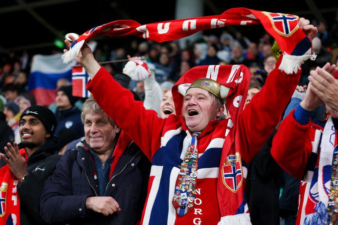 Norveški navijači so si lahko po prepričljivi zmagi v Stožicah dali duška. | Foto: Filip Barbalić