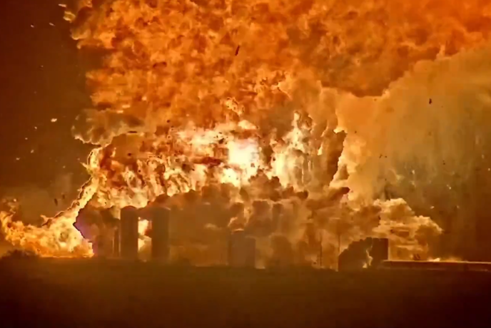 Katastrofalna eksplozija rakete Elona Muska: ne vedo, kaj se je zgodilo #video