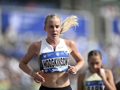 Keely Hodgkinson v Lievinu popravila svetovni dvoranski rekord Jolande Čeplak