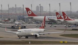 Na letališču v Istanbulu našli mrtvo britansko novinarko