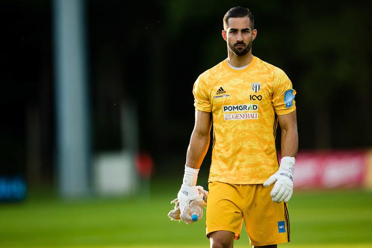 Matko Obradović je v Novi Gorici ohranil mrežo nedotaknjeno. | Foto: Grega Valančič/Sportida