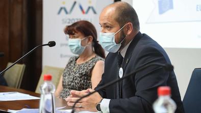 Poklukar: Naslednji teden novi ukrepi