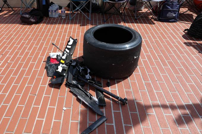 Ostanki Perezovega dirkalnika ob stezi | Foto: Guliverimage