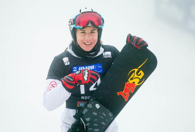 Čehinja Ester Ledecka se je za kratek čas spet vrnila na snežno desko. | Foto: Vid Ponikvar