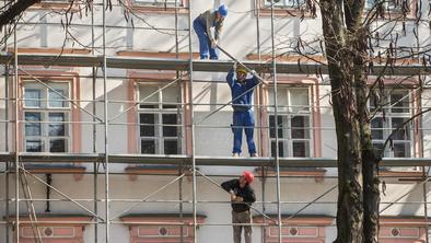 Do 30 tisoč evrov kazni za neplačevanje prispevkov zaposlenim