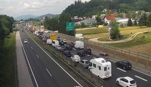 Slovenskim cestam zaradi praznika znova grozi kolaps