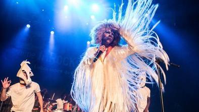 Ekscentrična Ebony Bones prihaja v Ljubljano