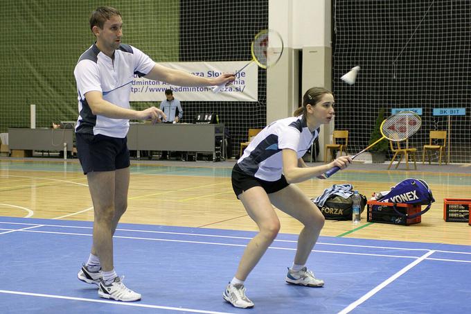 Andrej in Maja Pohar sta bila v 90. letih vodilna slovenska igralca badmintona. Oba sta zbrala po več kot 30 naslovov državnega prvaka, v mešanih dvojicah sta se na svetovni jakostni lestvici gibala okoli 25. mesta. | Foto: osebni arhiv/Lana Kokl