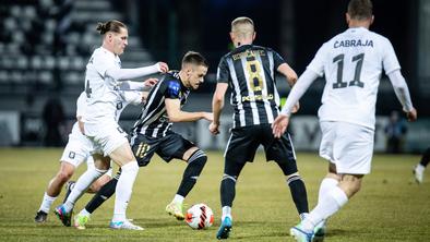 Muri nor derbi v Fazaneriji, veteran Tavares rešil točko Maribora