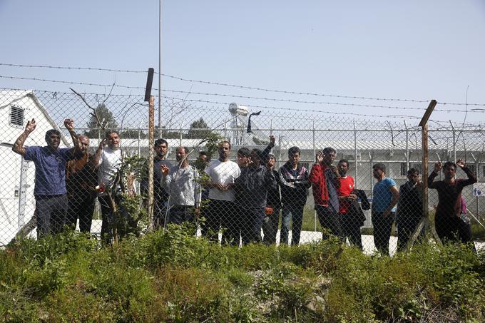 Migranti in begunci se želijo izogniti deportacijam, zato so na Lezbosu opazili povečanje prošenje za azil.  | Foto: Reuters
