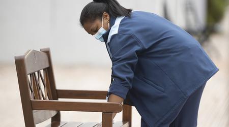 Lastnik najprej streljal, namesto da bi vprašal