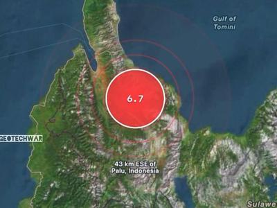 Silovit potres stresel indonezijski otok