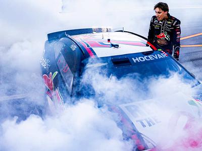 Kdo je Carson Hocevar? Nov zvezdnik NASCAR s priimkom slovenskih korenin?