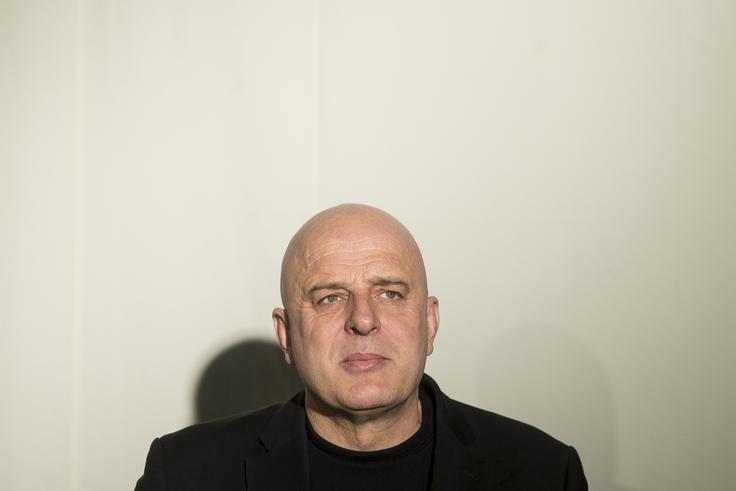 Dragan Živadinov, umetnik, ki si že desetletja prizadeva za kulturalizacijo vesolja in za povezovanje umetnosti ter znanosti. | Foto: Ana Kovač