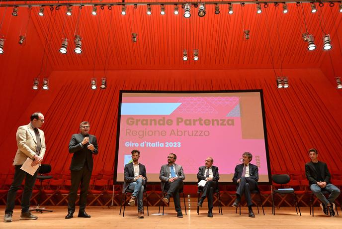 Giro s kronometrom v bližino Slovenije, zaključek v Rimu