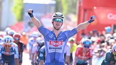 Grovesu etapna zmaga, van Aertu rdeča majica, Roglič v času zmagovalca