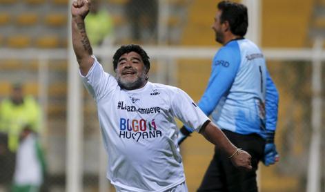 Maradona z incidentom končal prijateljsko tekmo