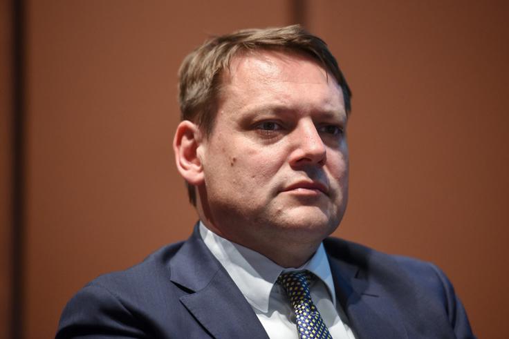 Po besedah direktorja Panvite Tonija Balažiča niti kilogram od 15-tonske pošiljke ni šel v nadaljnji promet. | Foto: STA ,